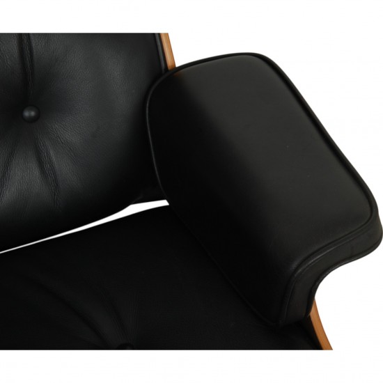 Charles Eames Lounge chair with ottoman in black leather
