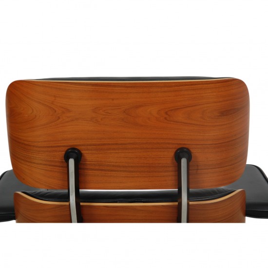 Charles Eames Lounge chair med ottoman i sort læder