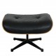 Charles Eames Lounge chair med ottoman i sort læder