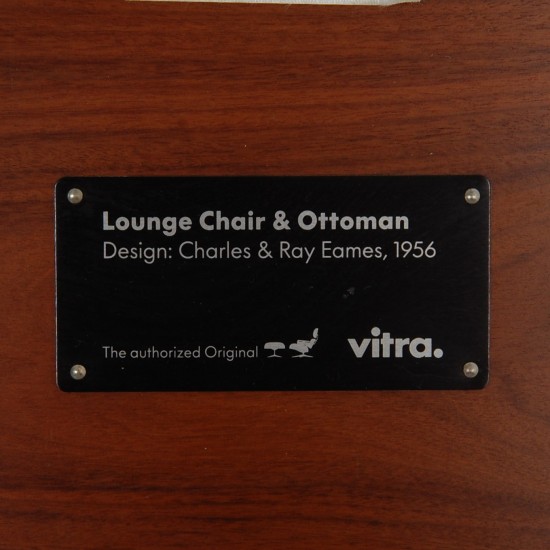Charles Eames Lounge chair med ottoman i sort læder