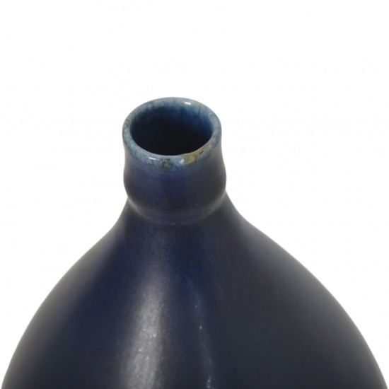 Eva Stæhr-Nielsen for Saxbo. Lille vase  i stentøj. 