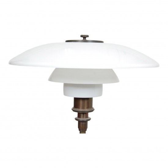 Poul Henningsen TrepP PH-3/2 bordlampe