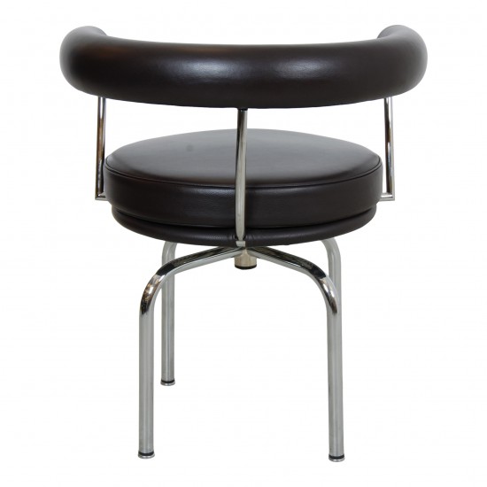 Le Corbusier LC-7 swivel chair in brown leather