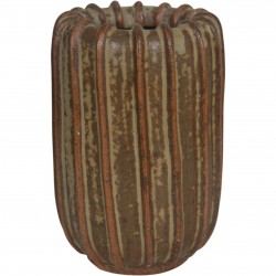 Arne Bang. Riflet vase af stentøj nr. 37 .