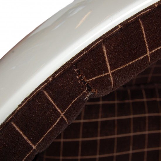 Eero Aariona Ball chair with brown fabric