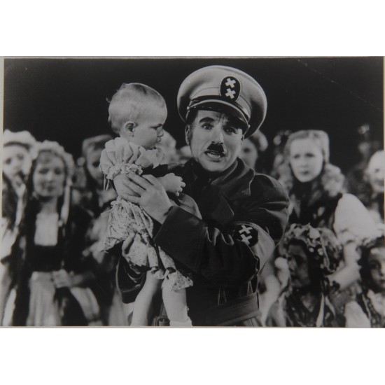 Charlie Chaplin,  Originale pressefotos fra filmen Diktatoren(1940) (2 stk)