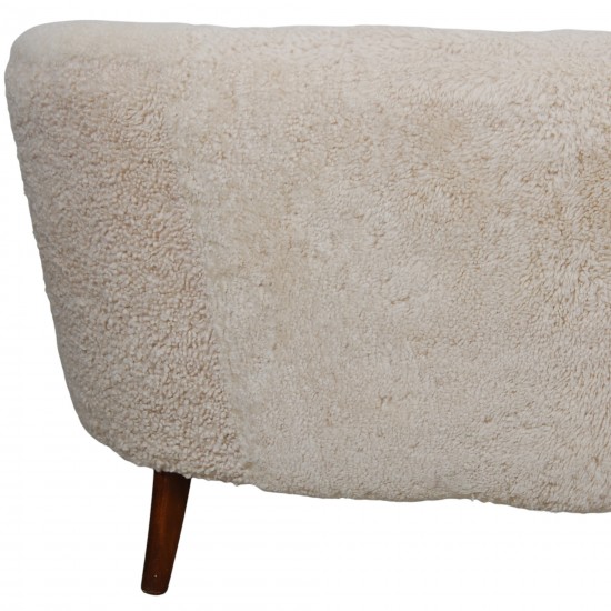 Danish 2.Seater sofa reupholstered in Sheepskin