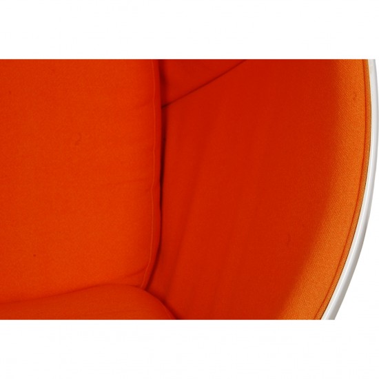 Eero Aarino ball chair i orange stof