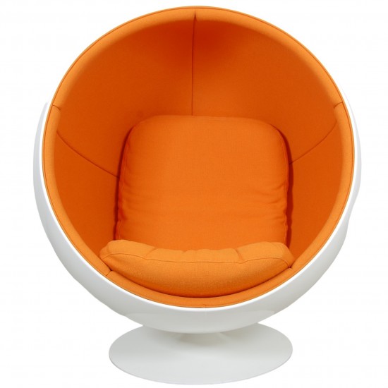 Eero Aarino Ball chair i Orange Hallingdal stof