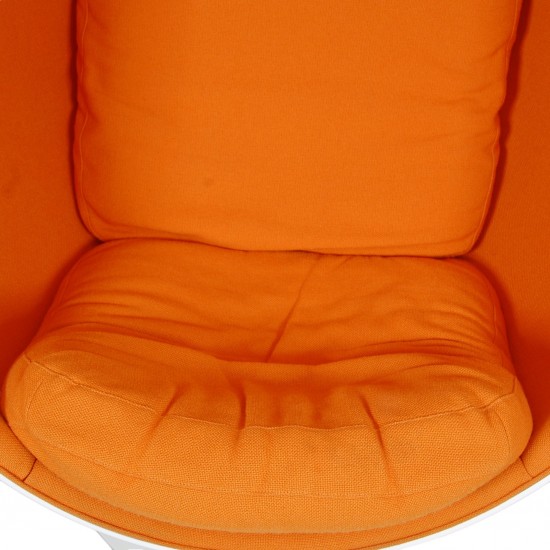 Eero Aarino Ball chair in Orange Hallingdal fabric