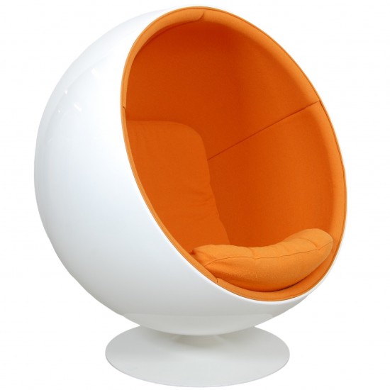 Eero Aarino Ball chair in Orange Hallingdal fabric