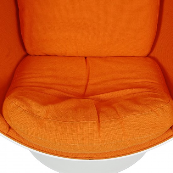 Eero Aarino Ball chair in Orange Hallingdal fabric