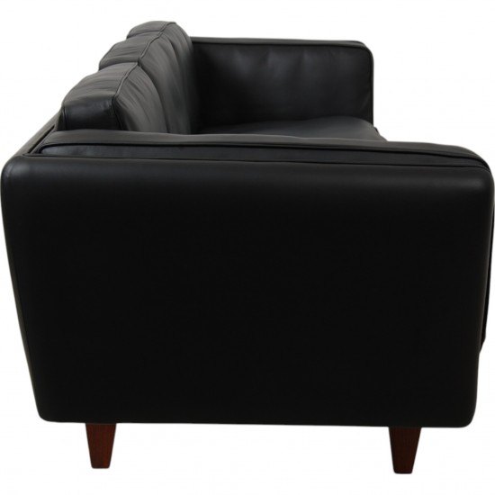 Illum Wikkelsø 3.seater V.11 sofa new reupholstered in black leather