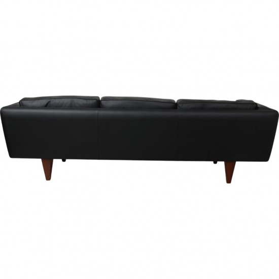 Illum Wikkelsø 3.seater V.11 sofa new reupholstered in black leather