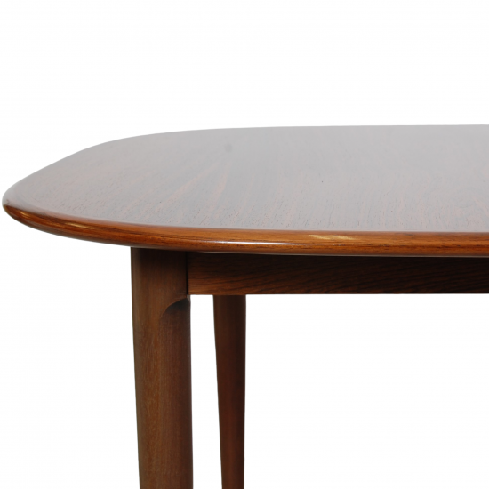 Skovmand and Anderssen dining table of rosewood