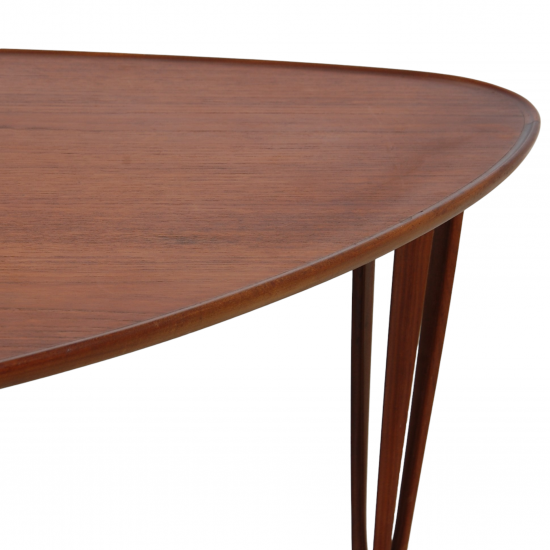 Triangular coffee table of teak