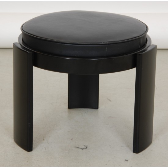 Cassina Model 780 Nesting tables (4)