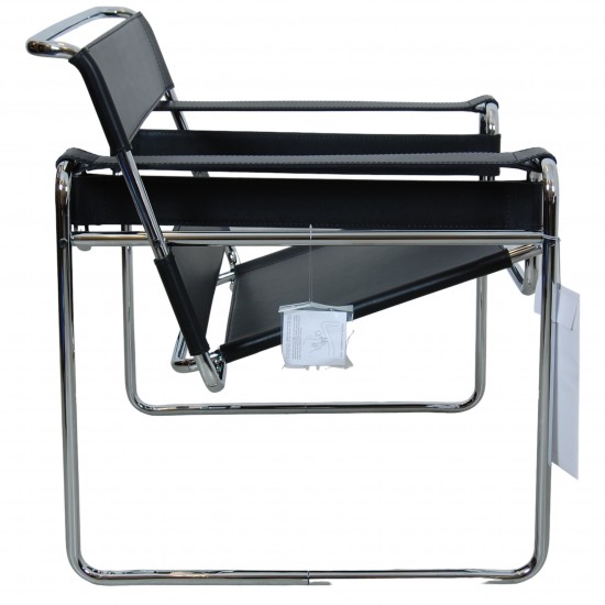 Michel Brauer Wasilly chair in black leather