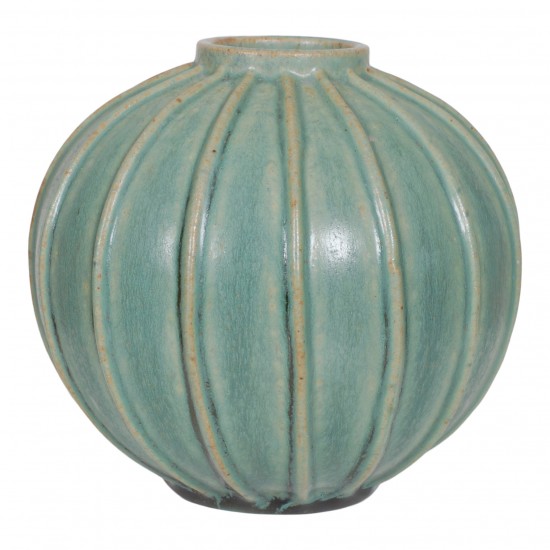 Arne Bang: Green Sphere shaped vase H: 13,3