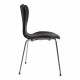 Upholstery of Arne Jacobsen 7's chair with leather 3107/3207