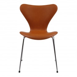 Arne Jacobsen seven chair, 3107, newly upholstered with cognac classic leather