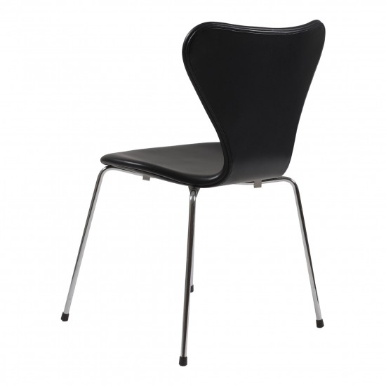 Arne Jacobsen seven chair, 3107, newly upholstered with black classic leather