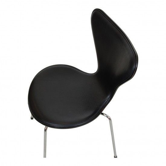 Arne Jacobsen seven chair Black lacquer Ash/black leather