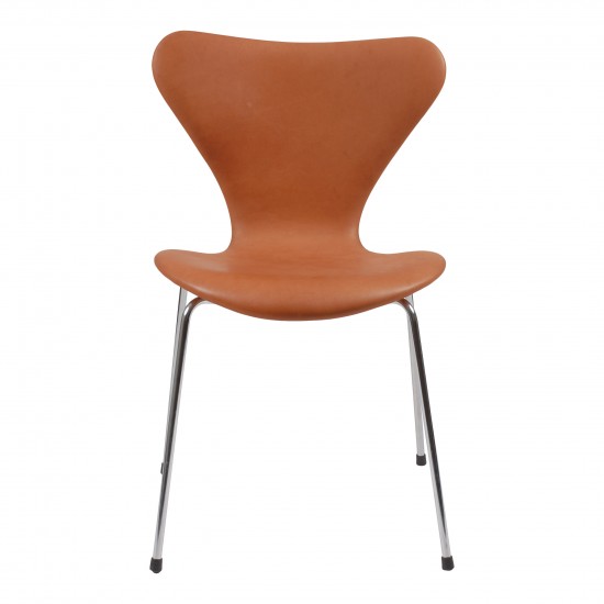 Arne Jacobsen seven chair, 3107, newly upholstered with cognac aniline leather