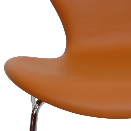 Arne Jacobsen seven chair, 3107, newly upholstered with Cognac Nevada Anilin leather