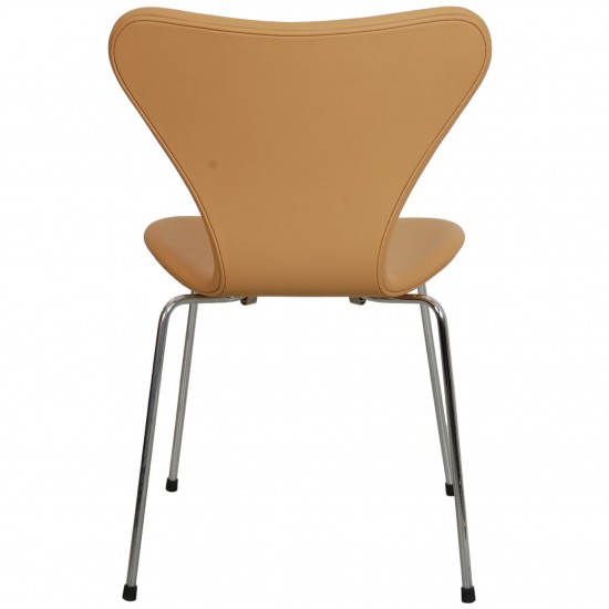 Arne Jacobsen seven chair, 3107, newly upholstered with Nature Nevada Anilin leather