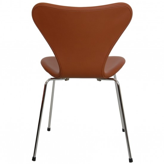 Arne Jacobsen seven chair, 3107, newly upholstered with Walnut Nevada Anilin leather