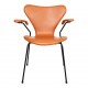 Arne Jacobsen Syver 3207 stol nypolstret i læder og med sort stel
