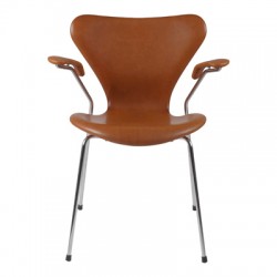 Arne Jacobsen Armstol, 3207, nypolstret i mokka anilin læder Arne Jacobsen Armstol, 3207, nypolstret i mokka anilin læder