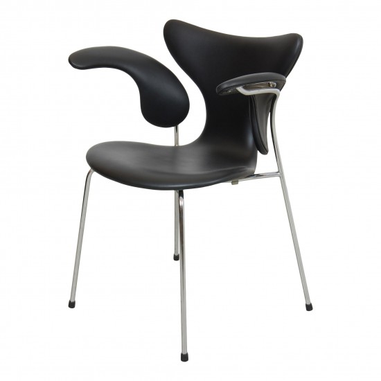 Arne Jacobsen Lily armchair 3208 newly upholstered in black aniline leather