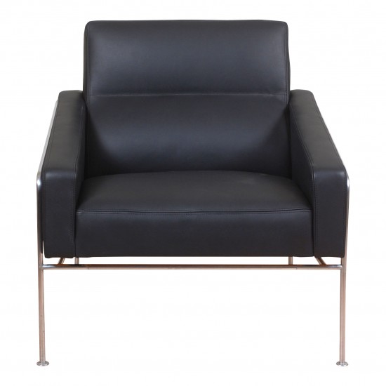 Arne Jacobsen Airport chair newly upholstered with black bison leather