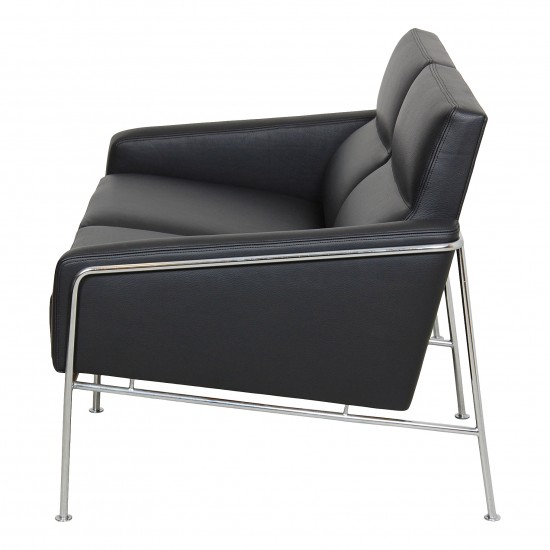 Arne Jacobsen 2pers Airport sofa newly upholstered with black bison leather