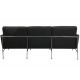 Arne Jacobsen 3-personers 3303 sofa i sort læder