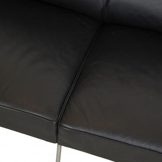 Arne Jacobsen 3.seater 3303 sofa in black leather