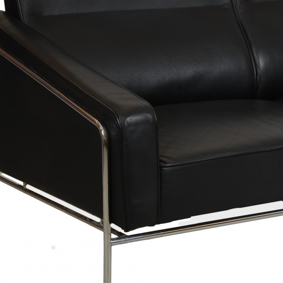 Arne Jacobsen 3.seater 3303 sofa in black leather