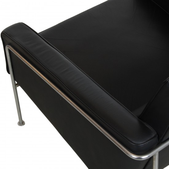 Arne Jacobsen 3301 Lounge chair in black leather