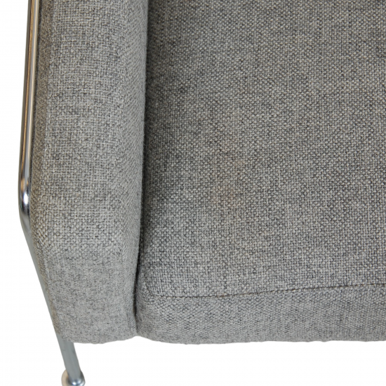 Arne jacobsen Airport loungechair in grey Hallingdal fabric