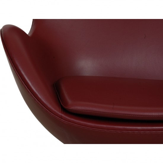 Arne Jacobsen Egg Chair reupholstered in Oxblood classic leather