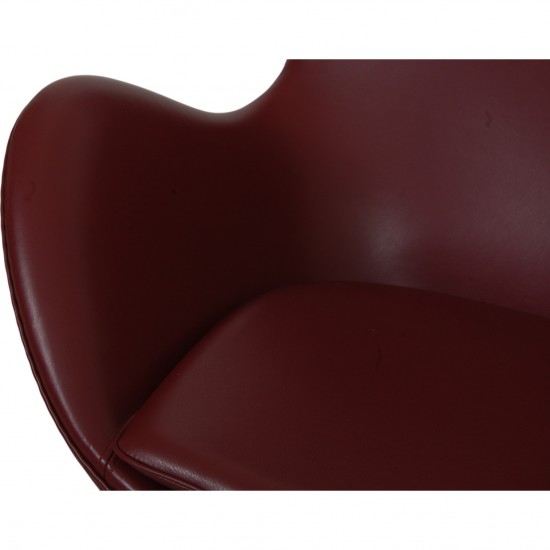 Arne Jacobsen Egg Chair reupholstered in Oxblood classic leather