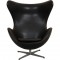 Arne Jacobsen Ægget stol i patineret sort anilin læder
