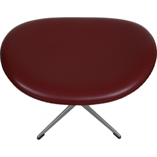 Arne Jacobsen Æggetaburet betrukket med Oxblood Classic læder
