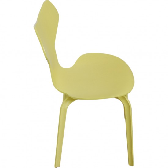 Set of 6 Yellow Arne Jacobsen Grandprix chairs