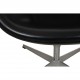 Arne Jacobsen Svane stol i patineret sort læder 2007