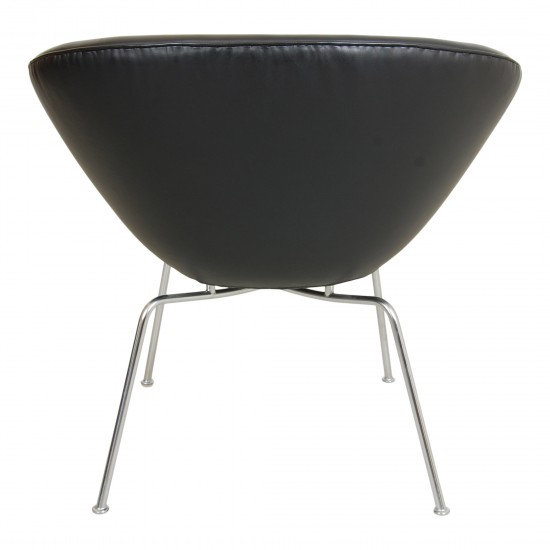 Arne Jacobsen Pot chair with black leather