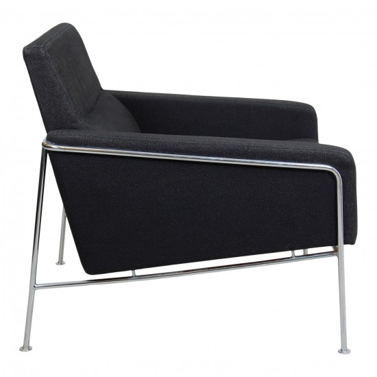 Arne Jacobsen 3301 Airport chair in grey fabric