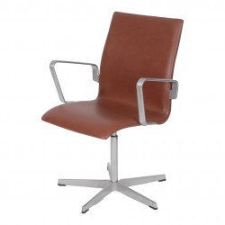 Arne Jacobsen Oxford stol i mokka læder Arne Jacobsen Oxford stol i mokka læder